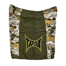 Load image into Gallery viewer, Vintage Y2K Tapout Dragon Embroidered MMA Fight Training Board Shorts Men’s 43