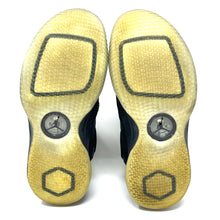 Load image into Gallery viewer, Nike Air Jordan 33 XXXIII AQ8830-002 Utility Blackout Sneakers Men’s 8.5 US