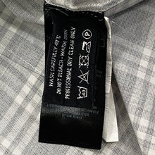 Load image into Gallery viewer, Tom Ford Black Watch Plaid Long Sleeve Button Up Dress Shirt Men’s 42 16.5