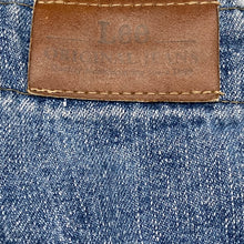 Load image into Gallery viewer, Vintage Lee High Waist Elastic Side Panels Bareback Mom Jeans Women’s 16