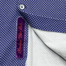 Load image into Gallery viewer, Robert Graham Tailored Fit Stretch Button Up Shirt Large 16.5