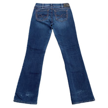 Load image into Gallery viewer, Silver Jeans Suki 17” Bootcut Stretch Jeans Women’s 32 x 32
