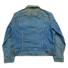 Load image into Gallery viewer, Vintage 80’s Lee Denim Made In Canada Trucker Jacket Men’s 42 R
