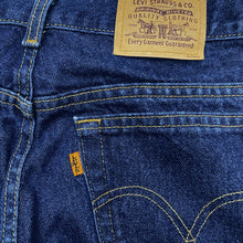 Load image into Gallery viewer, Vintage Levis Orange Tab 50619-0217 Made In Canada Dark Wash Jeans Men’s 34 X 32
