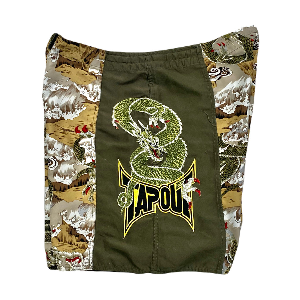 Vintage Y2K Tapout Dragon Embroidered MMA Fight Training Board Shorts Men’s 43