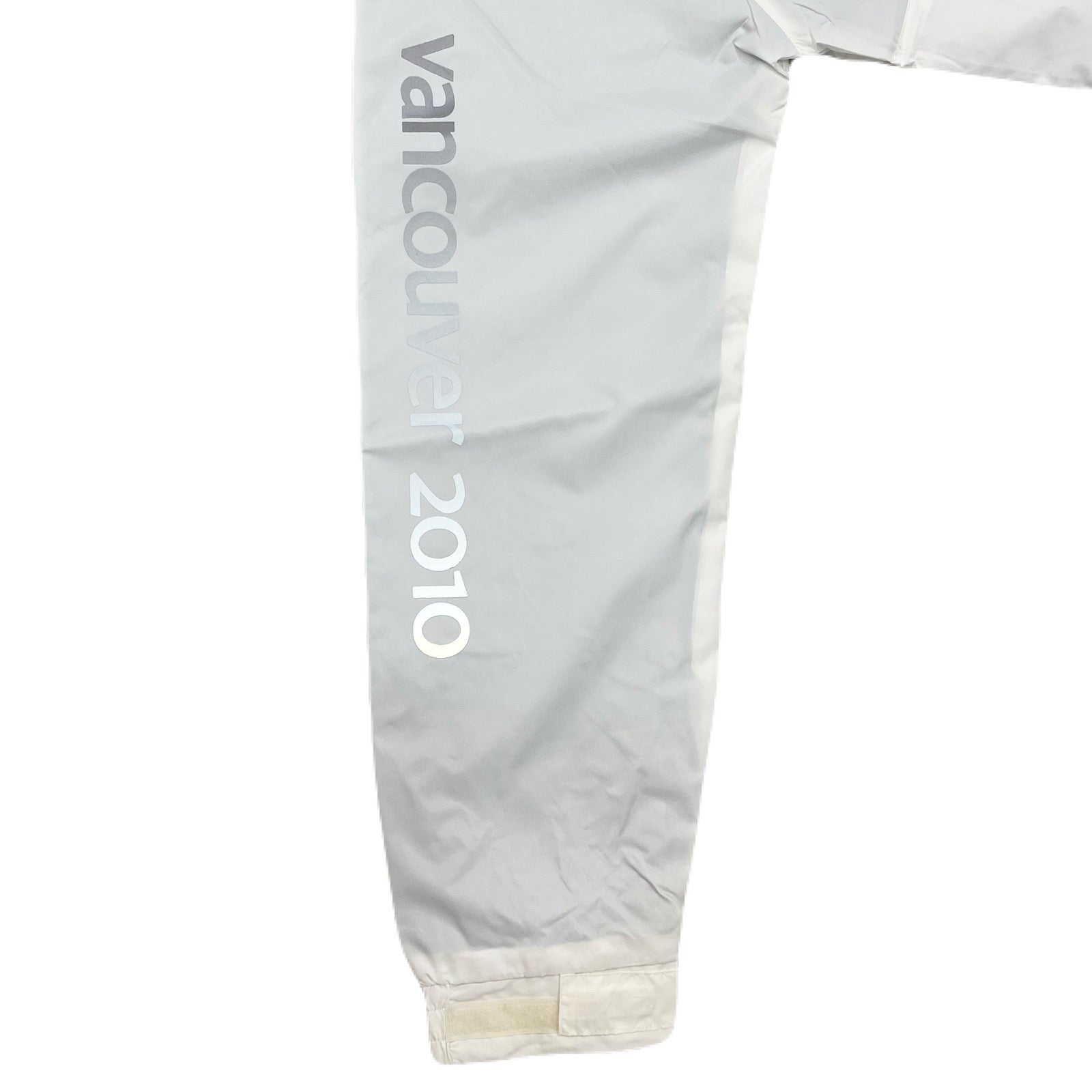 Vancouver 2010 Olympics HBC Torch Relay Windbreaker Jacket & Pants Set Men’s XL (NWOT)