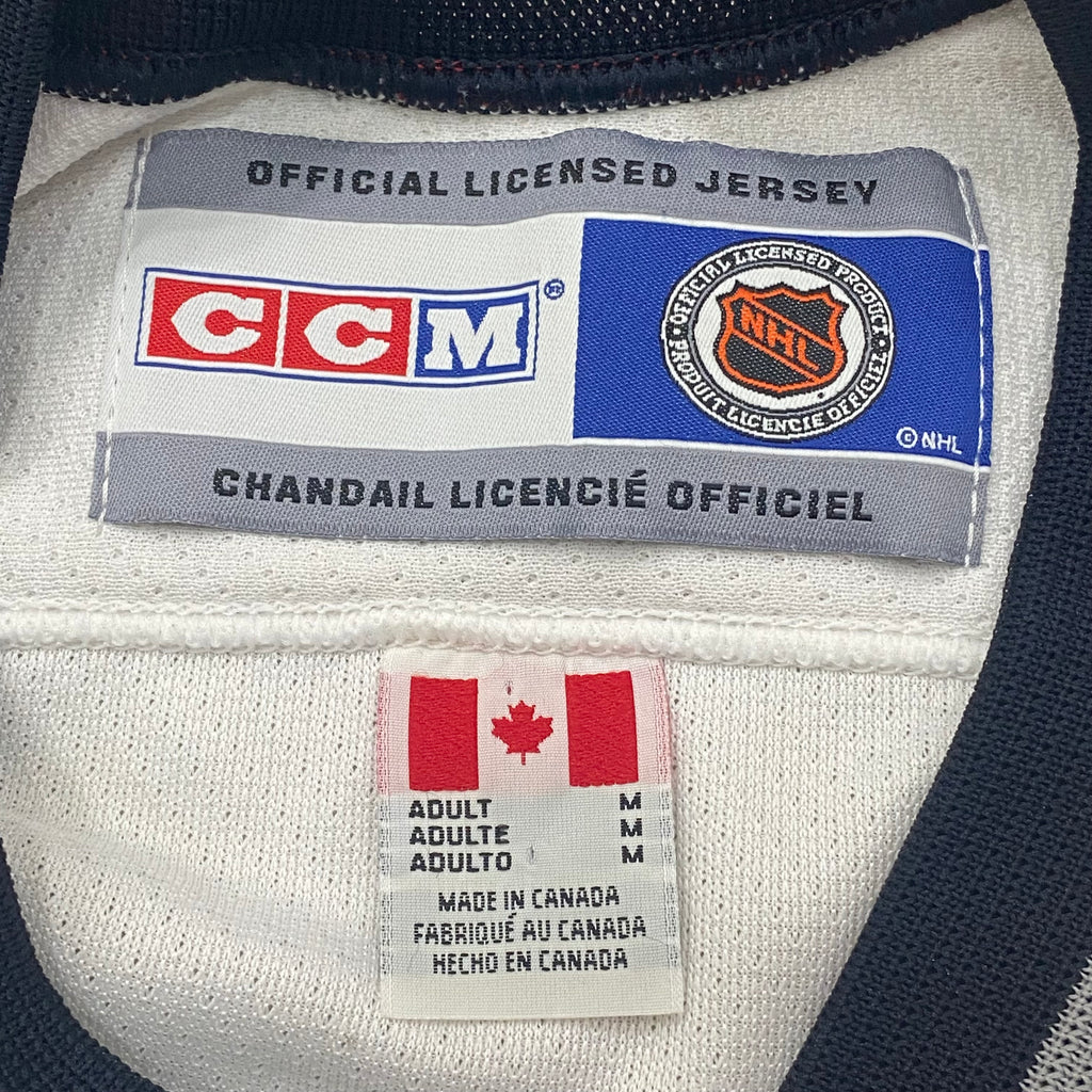 Vintage 90’s CCM NHL Vancouver Canucks White Air-knit Hockey Jersey Men’s Medium