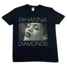 Load image into Gallery viewer, Rihanna Diamonds 2013 World Tour Hip Hop T-Shirt Women’s Medium
