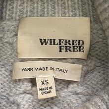 Load image into Gallery viewer, Wilfred Free Aritzia Yarn Wool Italy Weaved Cable Knit Turtleneck Sweater Women’s XS
