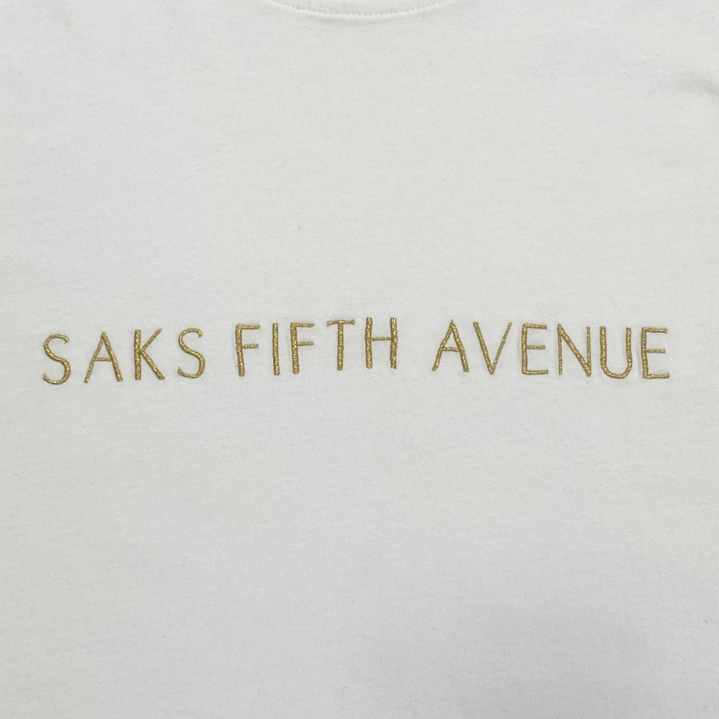 Vintage Saks Fifth Avenue 2003 Embroidered Spell Out T-Shirt Adult Large
