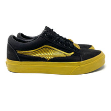 Load image into Gallery viewer, Vans x Harry Potter Golden Snitch Old Skool Sneakers Men’s 7 US Women’s 8.5 US
