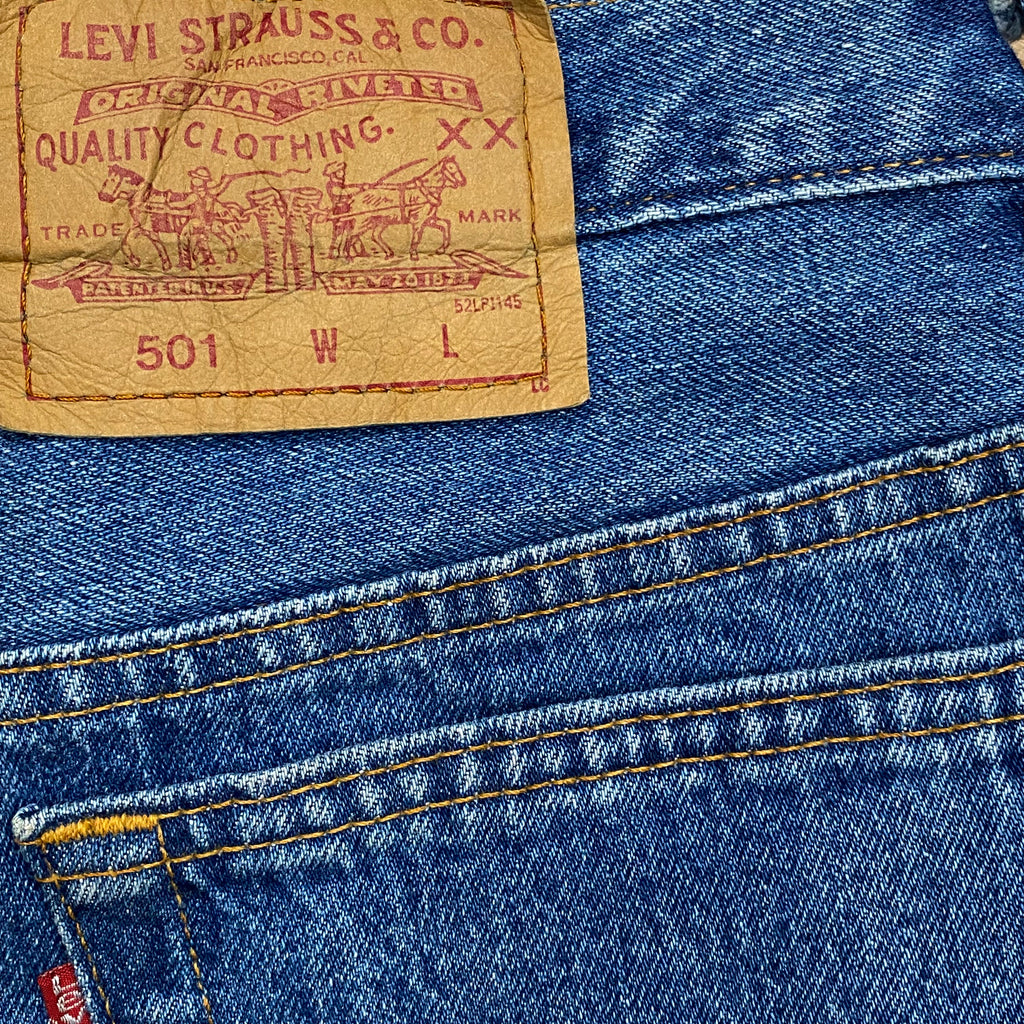 Vintage Levi’s 501 XX Button Fly Medium Wash Jeans 34 x 32
