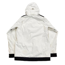 Load image into Gallery viewer, Burton The White Collection Heaven’s Reward Pinstripe Snowboard Jacket XS
