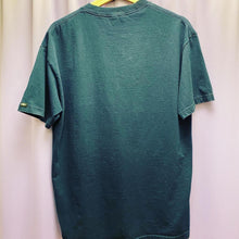 Load image into Gallery viewer, Vintage 90&#39;s Freshjive T-Shirt Large
