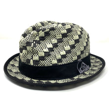 Load image into Gallery viewer, Vintage 90’s Quiksilver Woven Straw Checker Plaid Lined Pinch Front Fedora Hat Small/Medium (Like New)
