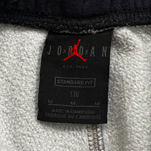 Load image into Gallery viewer, Nike Air Jordan Fleece Mash Up CK6753-091 Shorts Medium
