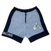 Load image into Gallery viewer, Nike Air Jordan Fleece Mash Up CK6753-091 Shorts Medium
