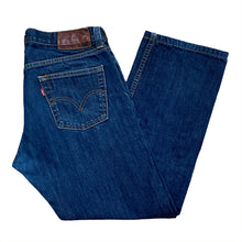 Load image into Gallery viewer, Levi’s 514 X Slim Straight Selvedge Jeans 33x34 With Alterations
