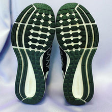 Load image into Gallery viewer, Nike Air Zoom Pegasus 32 749340-001 Running Shoes Men’s Size 8.5
