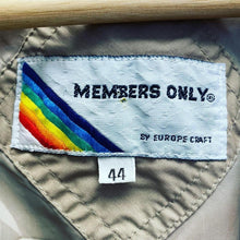 Load image into Gallery viewer, Vintage 80’s Members Only Café Racer Jacket Size 44 Rainbow Europe Craft Tag
