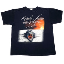 Load image into Gallery viewer, Roger Waters 2012 The Wall Live T-Shirt Men&#39;s Medium
