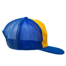Load image into Gallery viewer, Right side view of Vintage 90&#39;s MLB Milwaukee Brewers Snapback Hat
