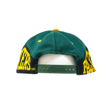 Load image into Gallery viewer, Rear view of Vintage 90&#39;s NFL Green Bay Packers Snapback Hat
