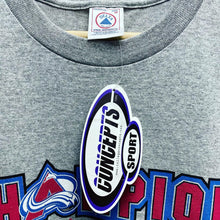 Load image into Gallery viewer, Deadstock Vintage 2001 NHL Colorado Avalanche Champions T-Shirt Men’s Medium
