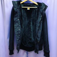Load image into Gallery viewer, Carhartt Tahoe Hooded Jacket Women’s XS
