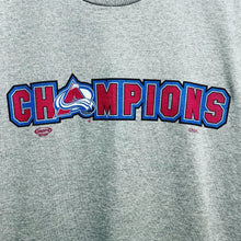 Load image into Gallery viewer, Deadstock Vintage 2001 NHL Colorado Avalanche Champions T-Shirt Men’s Medium

