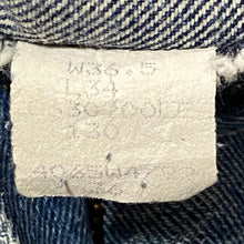 Load image into Gallery viewer, Vintage Lee Straight Leg Boot Cut Jeans 36x32
