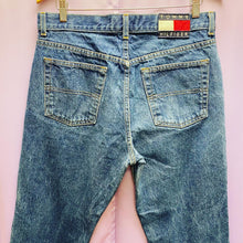 Load image into Gallery viewer, Vintage Y2K Tommy Hilfiger Flag Patch Boot Cut Jeans Men’s Size 34
