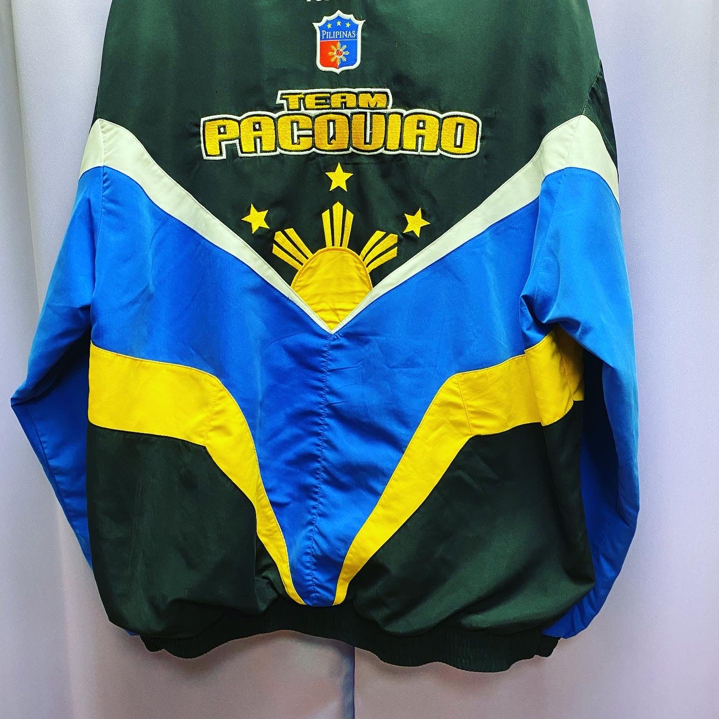 Manny pacquiao windbreaker top