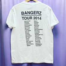 Load image into Gallery viewer, Miley Cyrus Bangerz 2014 Tour T-Shirt Medium
