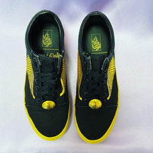 Load image into Gallery viewer, Vans x Harry Potter Golden Snitch Sneakers Men’s Size 7 Women’s Size 8.5

